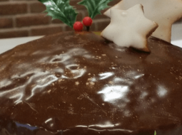 Пикантна новогодишна торта